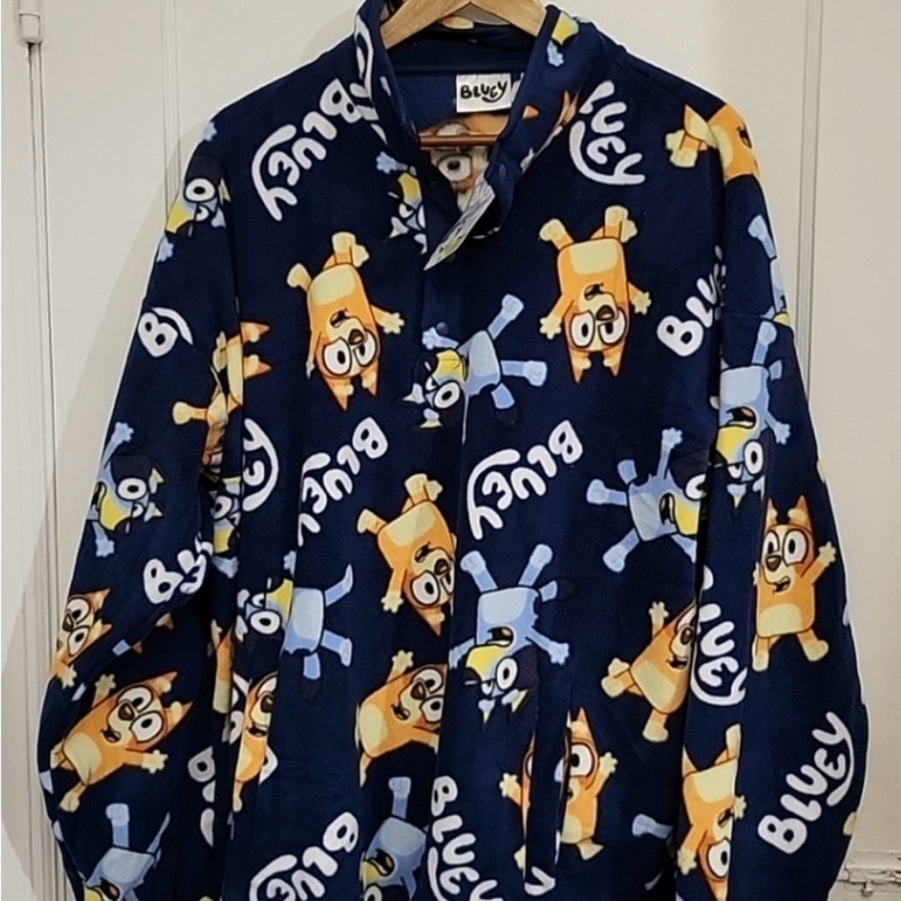 NWT small Adult/ Unisex Bluey Polar Fleece Jacket Pullover bingo button …